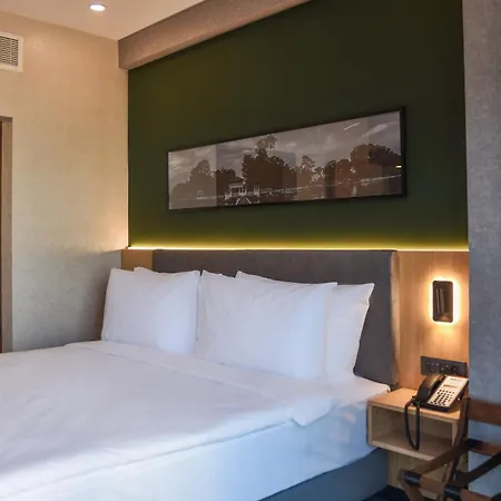 Park By Radisson Yalova Center Hotel 4*