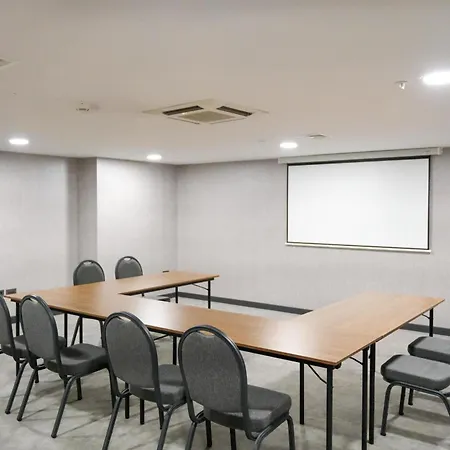 Hotel Park By Radisson Center 4*